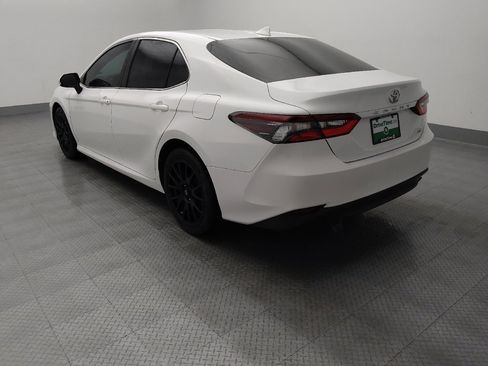 Used 2022 Toyota Camry LE FWD image 5