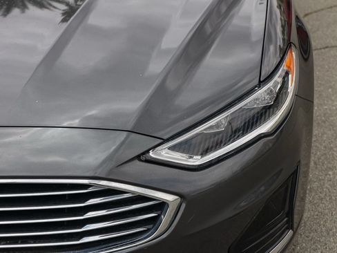Used 2020 Ford Fusion SEL FWD image 10