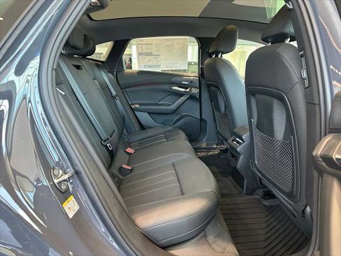 New 2025 Audi A6 e-tron Premium Plus image 12