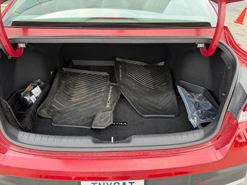 Used 2025 Hyundai Elantra SEL FWD image 7