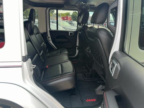 Used 2020 Jeep Wrangler Unlimited Rubicon AWD/4WD image 25