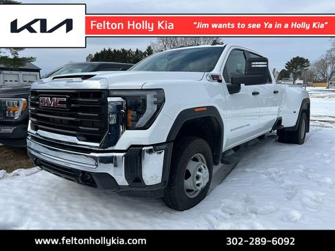 Used 2024 GMC Sierra 3500 Pro image 1