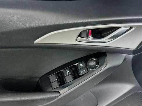 Used 2017 MAZDA MAZDA3 Sport image 15