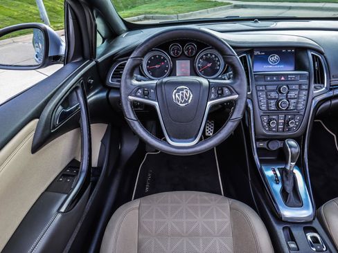 Used 2016 Buick Cascada Premium image 23