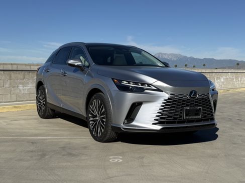 New 2026 Lexus RX 350 RX 350h Premium+ image 2