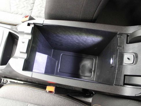 Used 2024 Chevrolet Equinox LT image 32