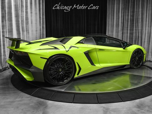 Used 2016 Lamborghini Aventador LP 750-4 Superveloce image 5
