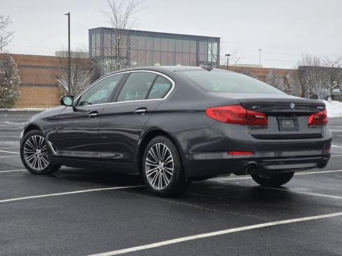 Used 2018 BMW 530i xDrive w/ Premium Package image 16