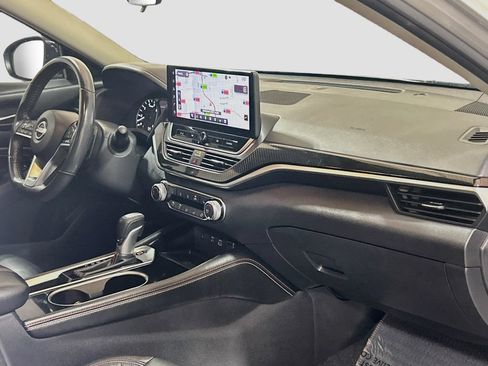 Used 2023 Nissan Altima 2.5 SR w/ SR Premium Package FWD image 27