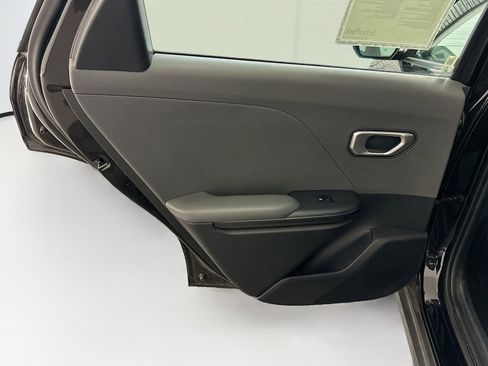 Used 2025 Kia K4 LXS FWD image 27