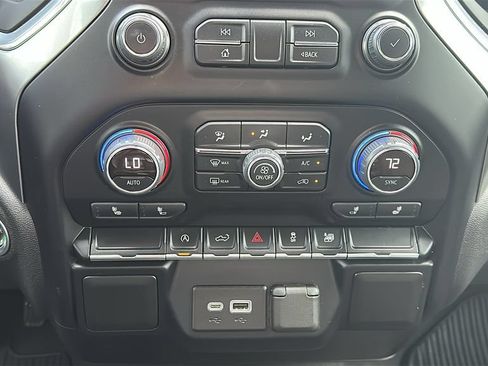 Used 2021 Chevrolet Silverado 1500 LT RWD image 27