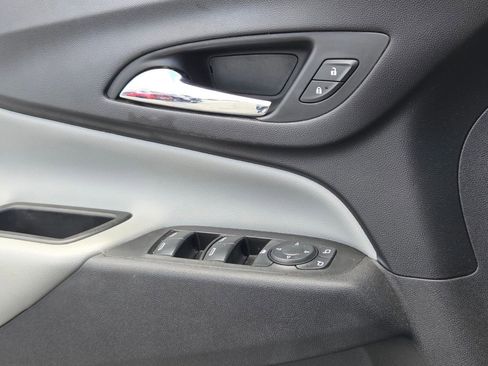 Certified 2020 Chevrolet Equinox LS FWD image 26