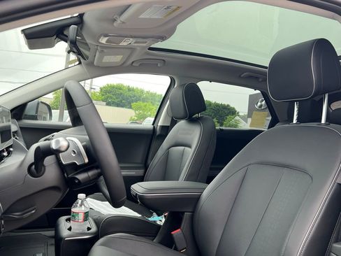 New 2024 Hyundai Ioniq 5 Limited image 18