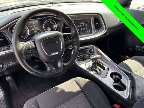 Used 2019 Dodge Challenger SXT RWD image 8