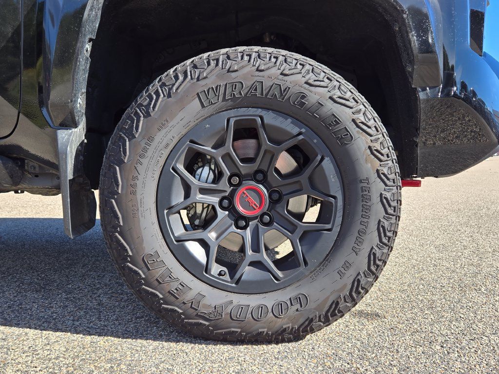 Used 2026 Toyota Tacoma TRD Pro AWD/4WD image 10