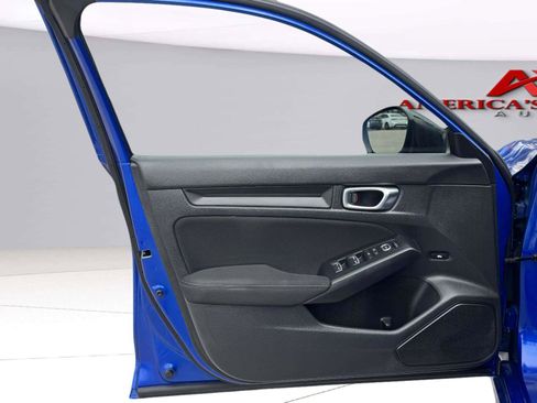 Used 2023 Honda Civic Sport image 17