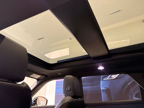 New 2026 Land Rover Range Rover Evoque S AWD/4WD image 12