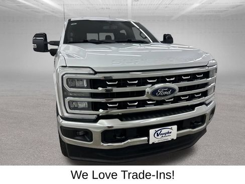 Used 2024 Ford F250 Lariat AWD/4WD image 3