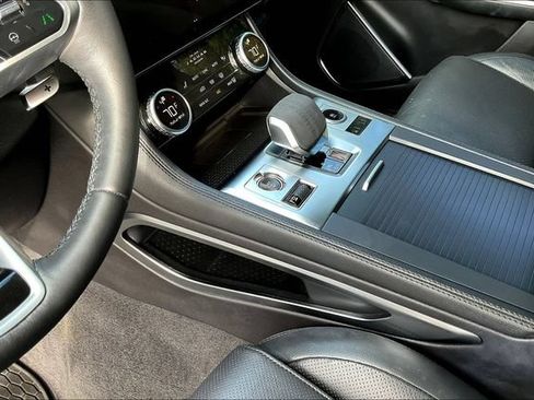 Used 2023 Jaguar F-PACE S AWD/4WD image 20
