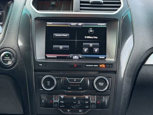 Used 2016 Ford Explorer XLT w/ Equipment Group 202A AWD/4WD image 15