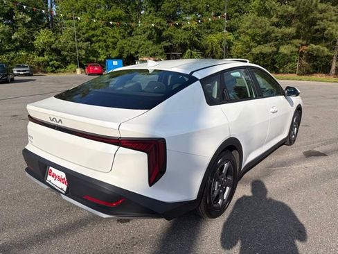 Used 2025 Kia K4 FWD image 21