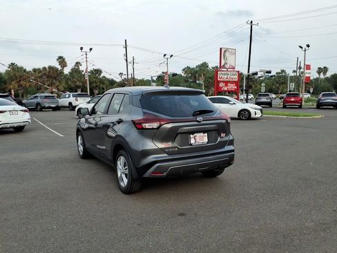 Used 2024 Nissan Kicks S FWD image 3