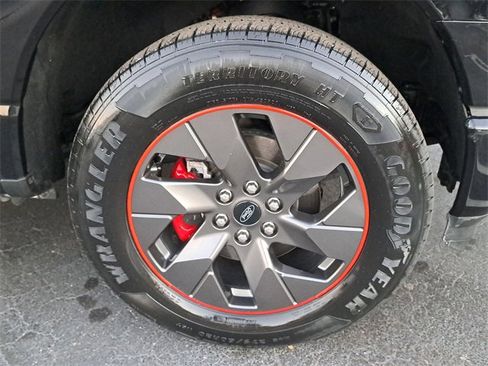 Used 2023 Ford F150 Lightning Lariat image 7