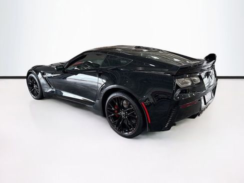 Used 2015 Chevrolet Corvette Z06 w/ 3LZ Preferred Equipment Group image 8