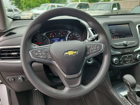Used 2022 Chevrolet Equinox LT FWD image 26