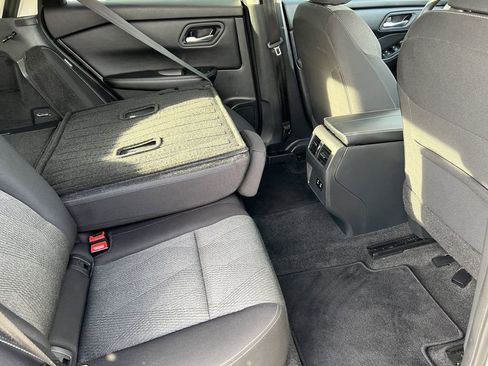 Used 2024 Nissan Rogue SV image 20