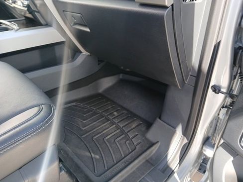 Used 2022 Ford F350 Lariat w/ Lariat Ultimate Package image 28