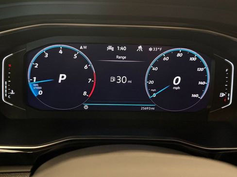 Used 2024 Volkswagen Jetta GLI 40th Anniversary Edition image 10