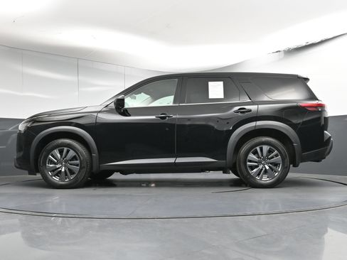 Certified 2024 Nissan Pathfinder S image 30