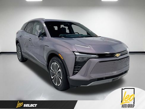Used 2024 Chevrolet Blazer EV LT AWD/4WD image 5