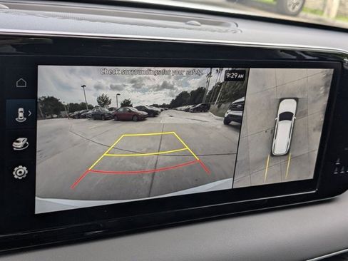 Used 2025 Hyundai Palisade Limited image 30