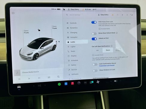 Used 2020 Tesla Model 3 Long Range image 25