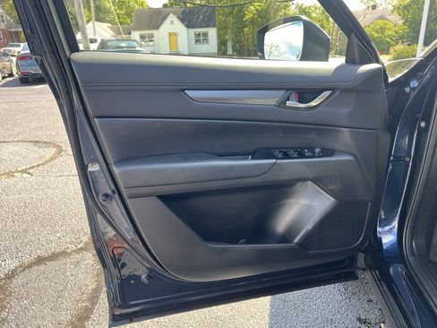 Used 2019 MAZDA CX-5 Touring image 11