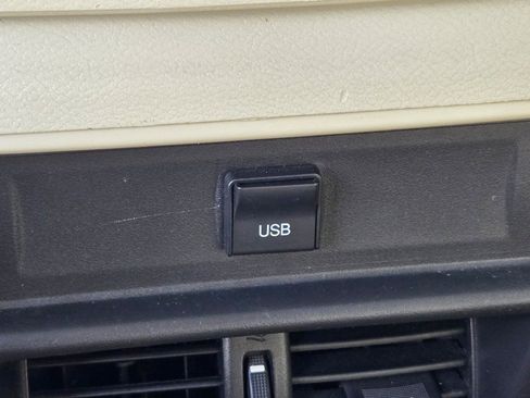 Used 2015 Nissan Murano S w/ Navigation Package image 17