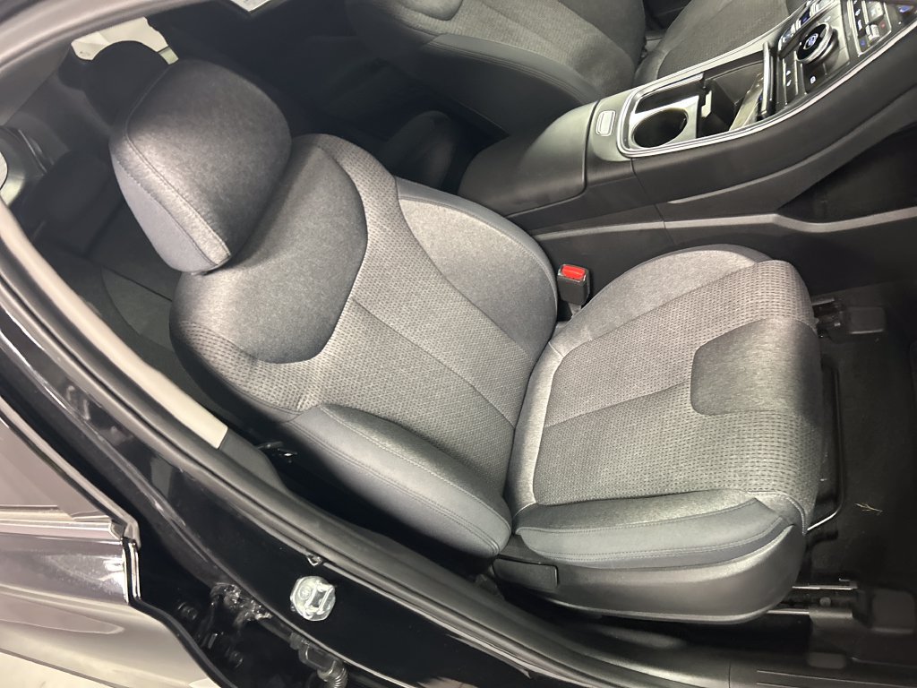 Used 2023 Hyundai Santa Fe SEL FWD image 22