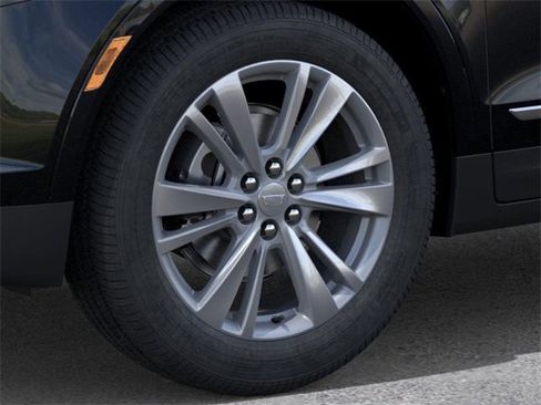 New 2025 Cadillac XT5 Premium Luxury w/ LPO, Floor Liner Package image 9