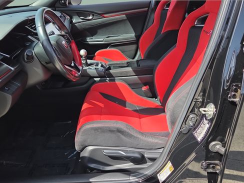 Used 2019 Honda Civic Type R image 9
