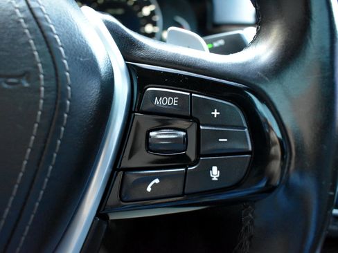 Used 2019 BMW 530i xDrive w/ Convenience Package image 16