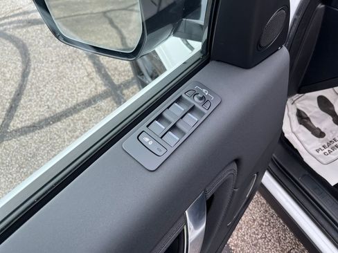 Certified 2025 Land Rover Discovery Sport S AWD/4WD image 13