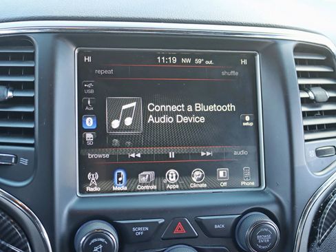 Used 2017 Jeep Grand Cherokee Altitude image 23