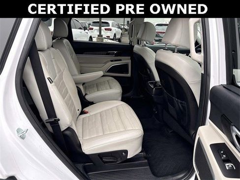 Used 2024 Kia Telluride SX Prestige image 11
