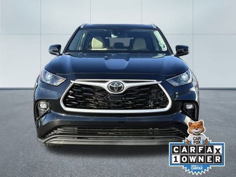 Used 2022 Toyota Highlander XLE image 5