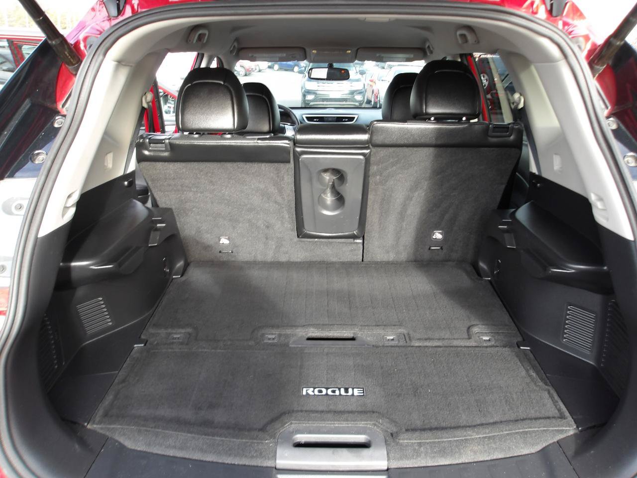 Used 2015 Nissan Rogue SL AWD/4WD image 11