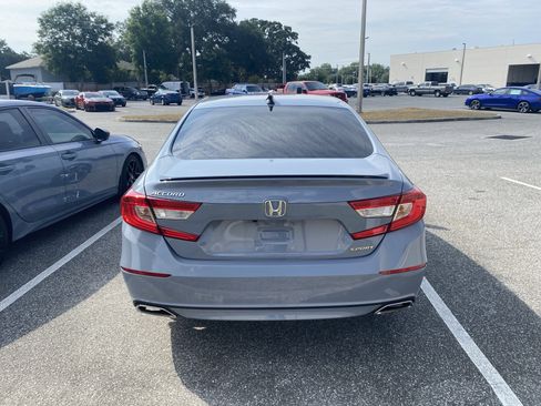 Used 2022 Honda Accord Sport image 9