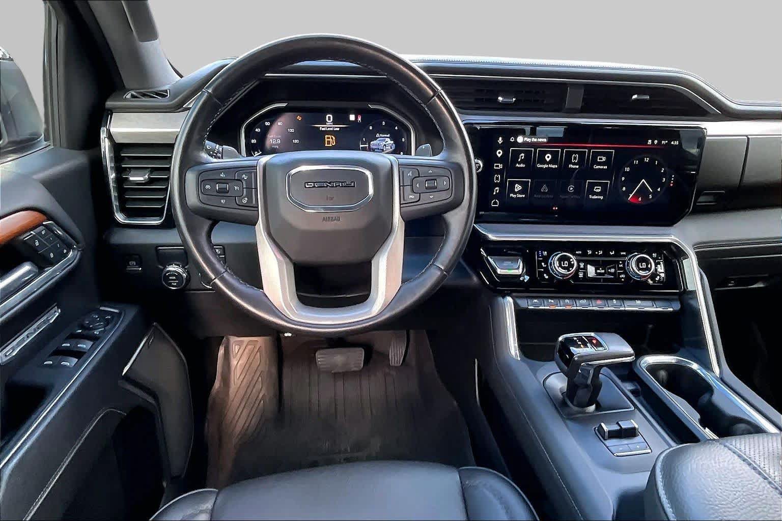 Used 2022 GMC Sierra 1500 Denali w/ Denali Reserve Package RWD image 8