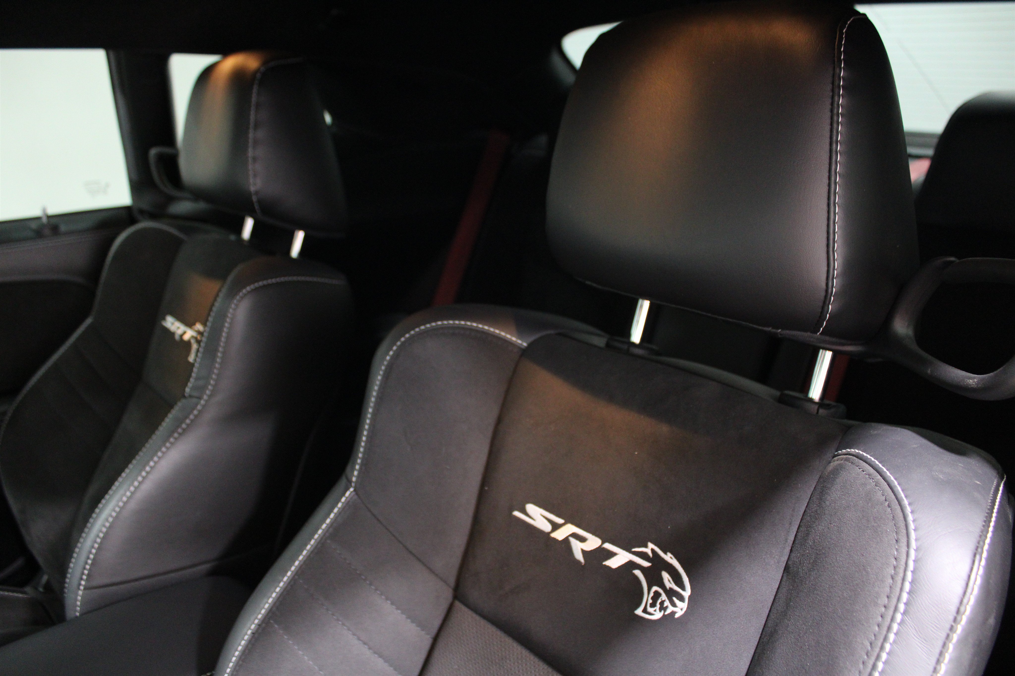 Used 2023 Dodge Challenger SRT Hellcat RWD image 5